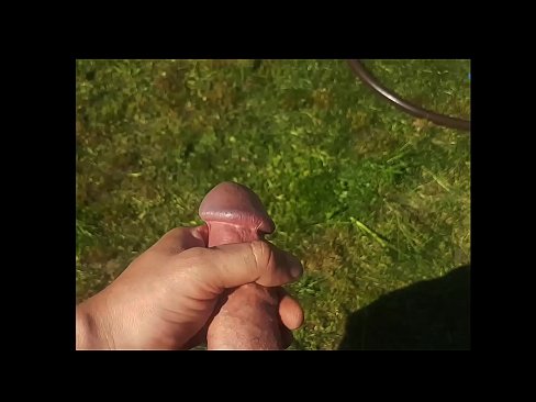 ❤️ Hot Hottie bekommt ihre rosa Pussy gefickt und spritzt in einem Sommergarten ab ❤️ Porno fb bei uns ❌️❤
